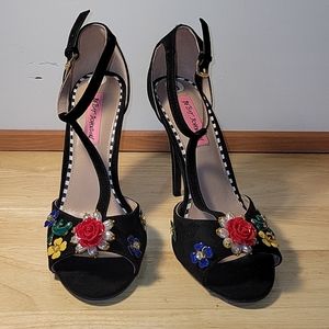 Awesome Betsey Johnson Peep-toe Heels, size 9